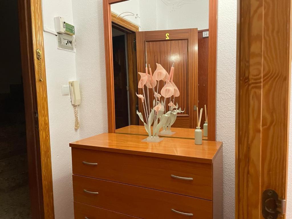 Ferienwohnung Apartamento De 1 Dormitorio En Buena Ubicacion Albacete Exterior foto